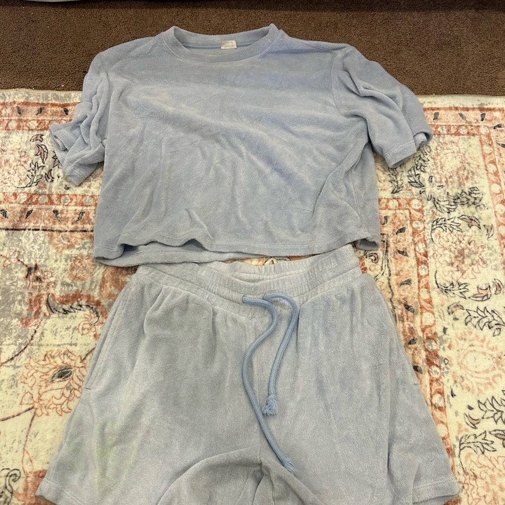 ARITZIA TERRYCLOTH SHORTS TOP SET